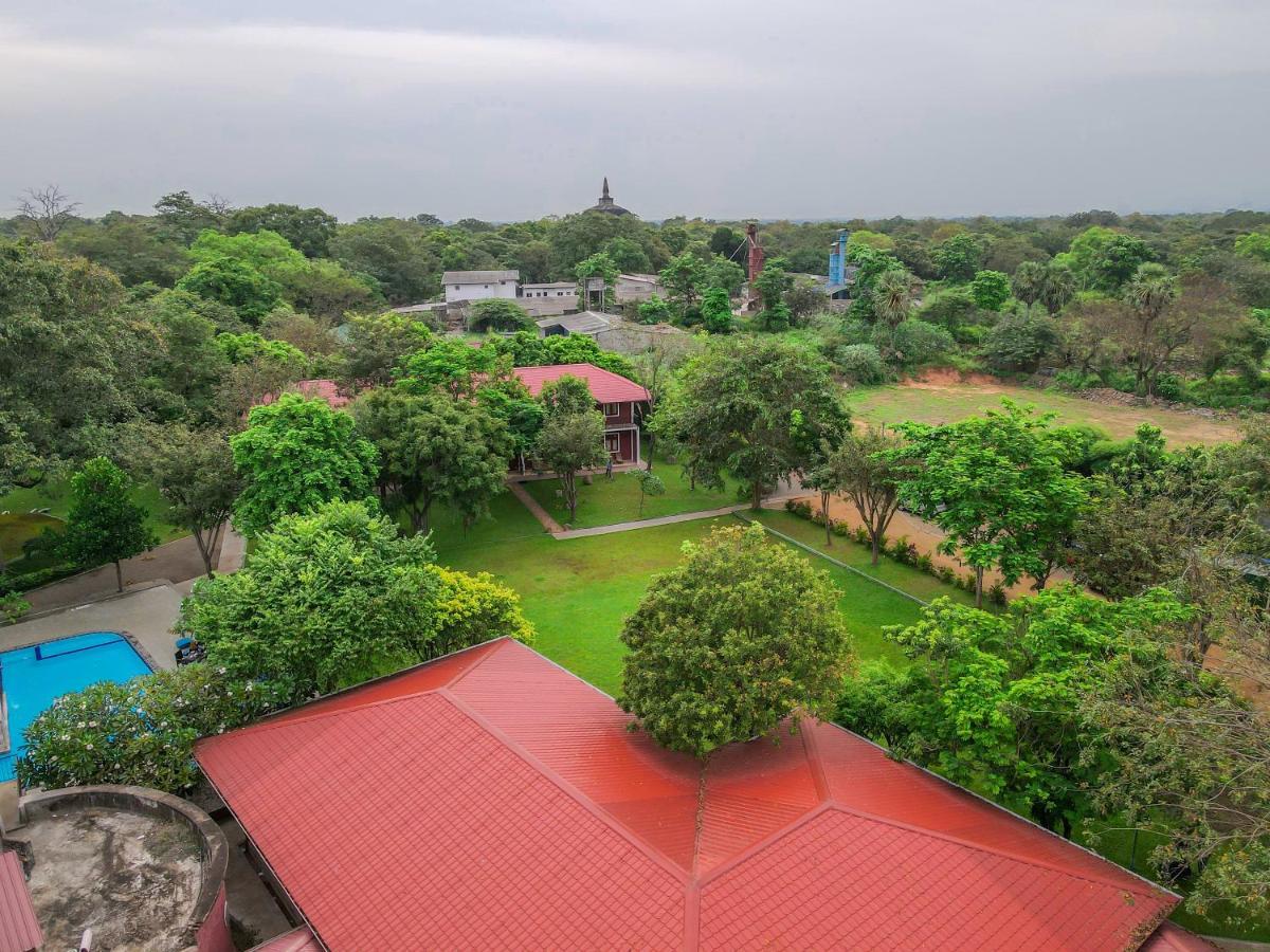 Mahanuge Hotel Polonnaruwa Exterior foto